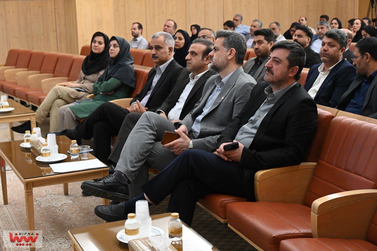 برگزاری کارگاه آموزشی استفاده از سامانه مشخصه های فنی محصولات پتروشیمی (سماپ) 9